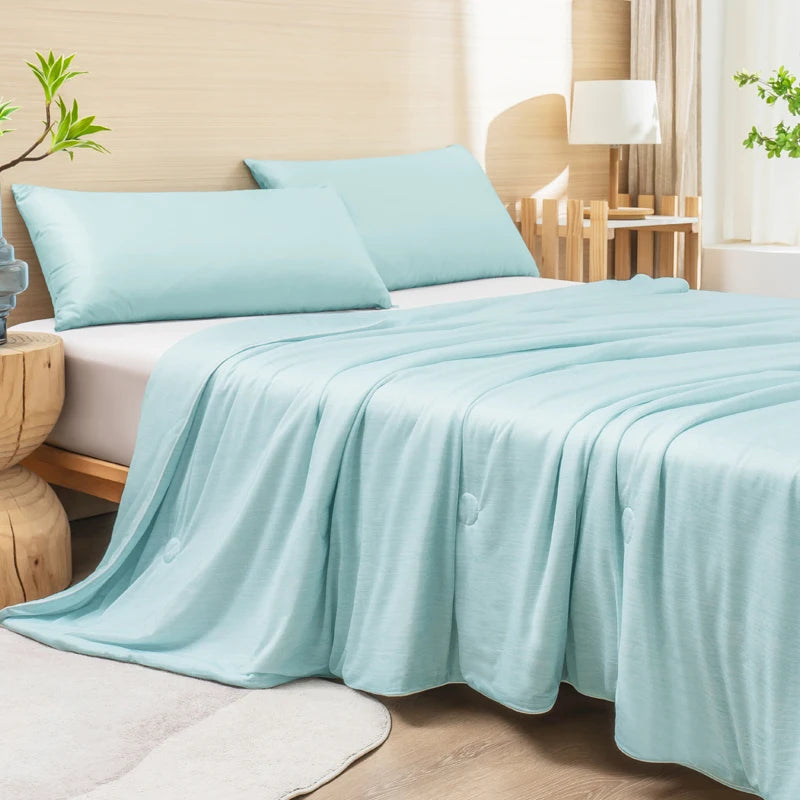 CoolWave™ Cooling Blanket – Lightweight Summer Comforter for Hot Sleepers