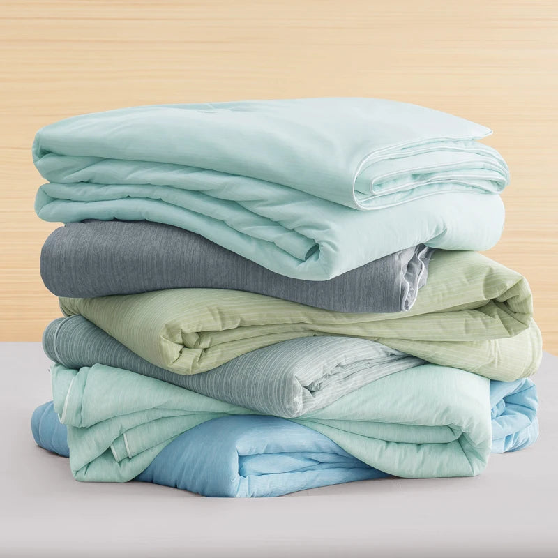 CoolWave™ Cooling Blanket – Lightweight Summer Comforter for Hot Sleepers