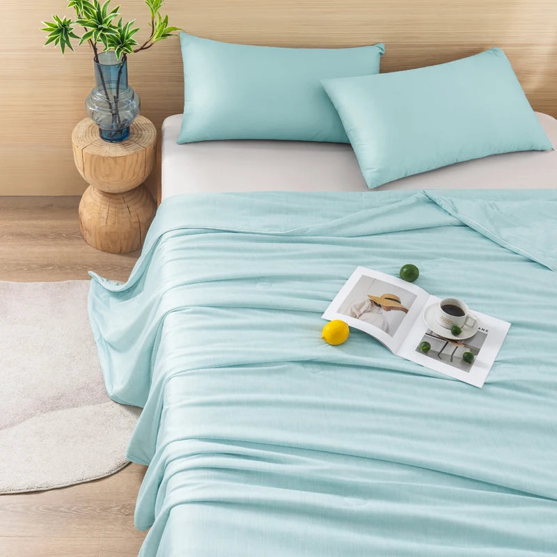 CoolWave™ Cooling Blanket – Lightweight Summer Comforter for Hot Sleepers