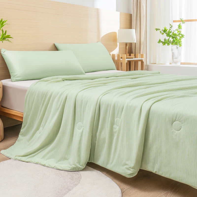 CoolWave™ Cooling Blanket – Lightweight Summer Comforter for Hot Sleepers